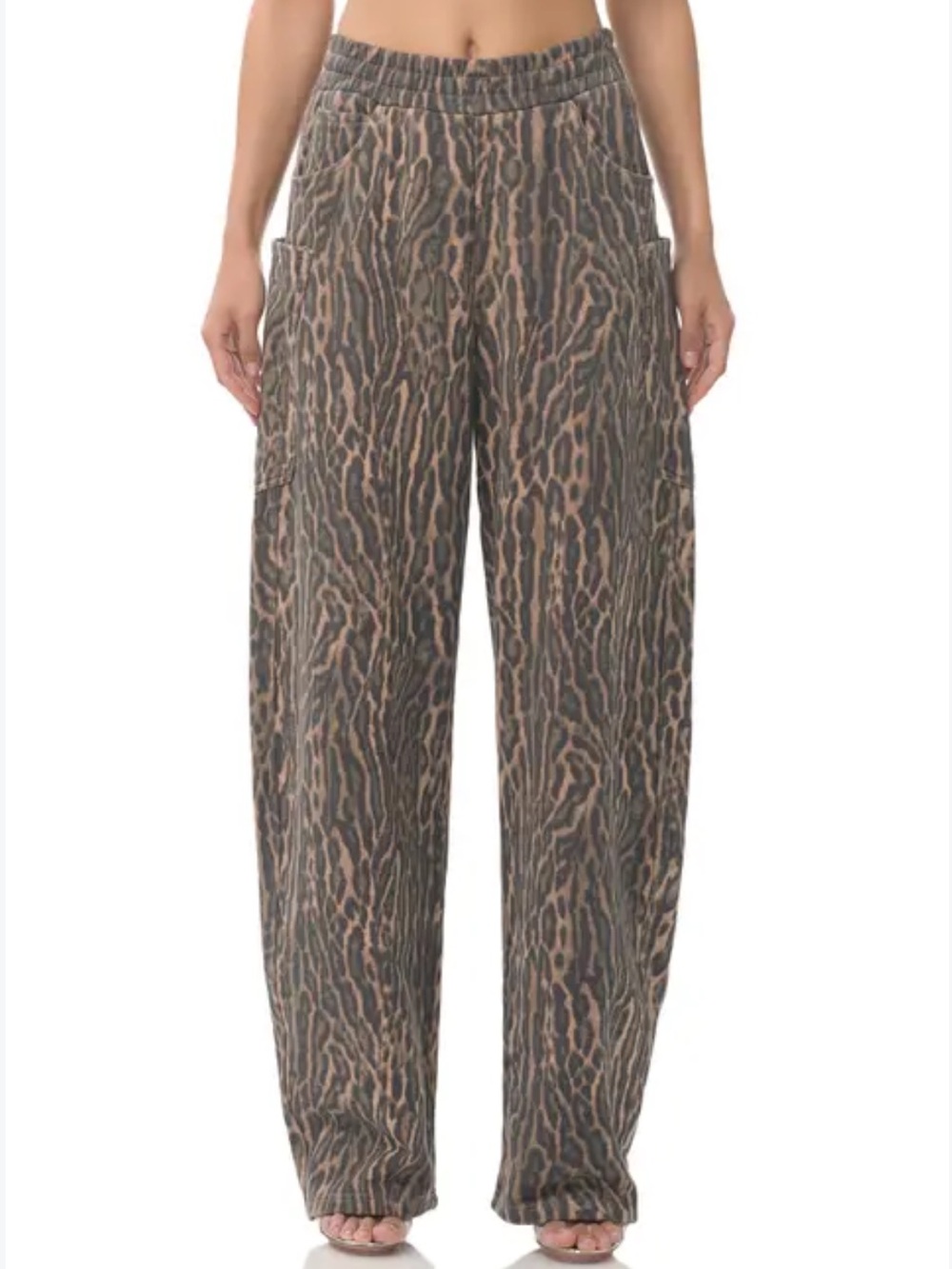 AFRM Ryan Leopard Print Cotton Barrel Sweatpants Size Small Cargo Pants
